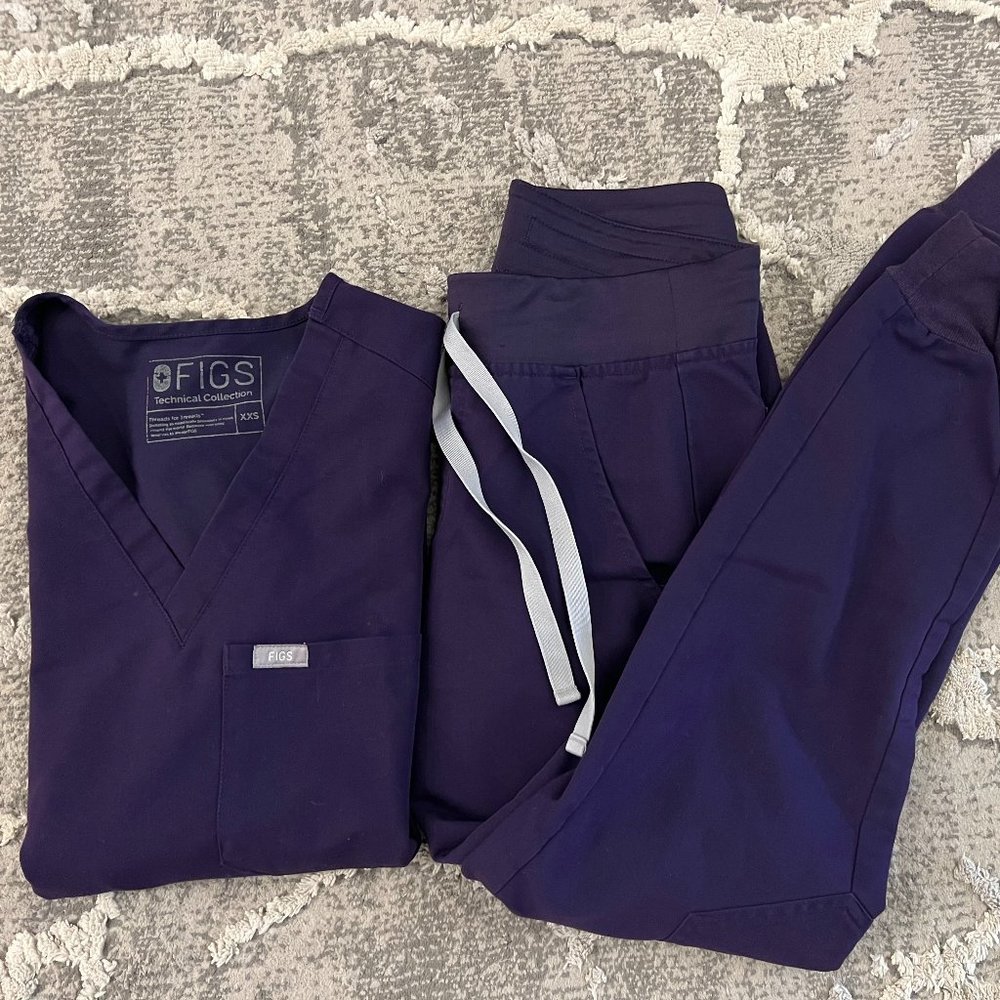 Figs Scrubs Petite Set (Catarina + Zamora Jogger) - PURPLE